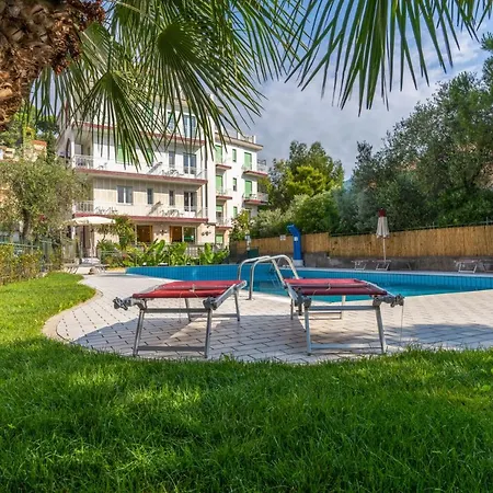 מלון Garden אלסיו