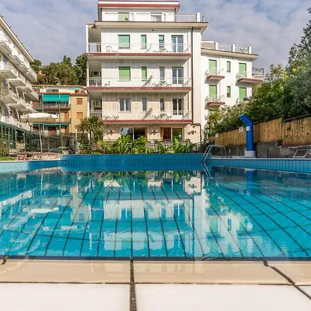 Garden 3* אלסיו