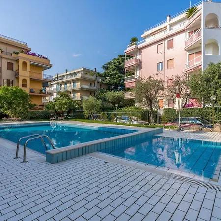 Garden 3* Alassio