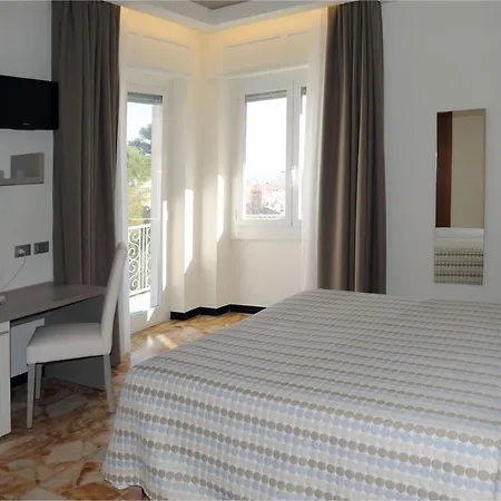 Hotell Garden 3*